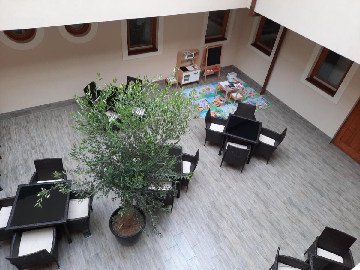 Vegvari Hotel Eger Kültér fotó